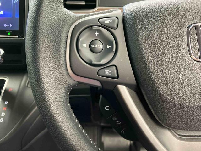 フリード＋クロスター下取車　４ＷＤ　ナビ　ブルートゥース　ＥＴＣ　バックカメラ　ドライブレコーダー　衝突被害軽減ブレーキ　誤発進抑制　ＬＥＤヘッドランプ　スマートキー　両側電動スライドドア　アイドリングストップ（長崎県）の中古車