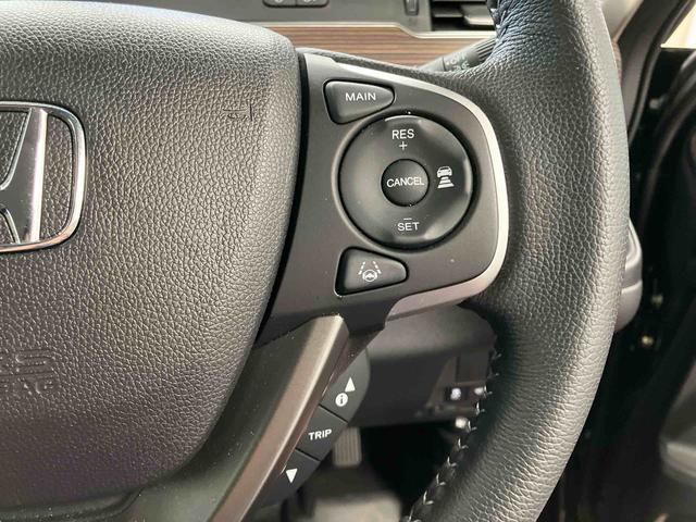 フリード＋クロスター下取車　４ＷＤ　ナビ　ブルートゥース　ＥＴＣ　バックカメラ　ドライブレコーダー　衝突被害軽減ブレーキ　誤発進抑制　ＬＥＤヘッドランプ　スマートキー　両側電動スライドドア　アイドリングストップ（長崎県）の中古車