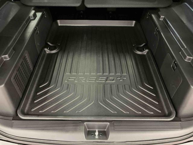 フリード＋クロスター下取車　４ＷＤ　ナビ　ブルートゥース　ＥＴＣ　バックカメラ　ドライブレコーダー　衝突被害軽減ブレーキ　誤発進抑制　ＬＥＤヘッドランプ　スマートキー　両側電動スライドドア　アイドリングストップ（長崎県）の中古車