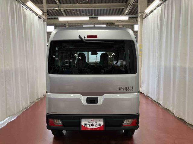 ハイゼットカーゴＤＸ届出済未使用車　元展示車　衝突安全ボディ　キーレスキー　両側スライドドア　アイドリングストップ　オートマチックハイビーム　オートライト　レーンアシスト　運転席エアバッグ　助手席エアバッグ　１オーナー（長崎県）の中古車