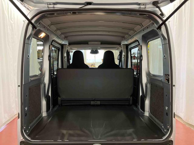 ハイゼットカーゴＤＸ届出済未使用車　元展示車　衝突安全ボディ　キーレスキー　両側スライドドア　アイドリングストップ　オートマチックハイビーム　オートライト　レーンアシスト　運転席エアバッグ　助手席エアバッグ　１オーナー（長崎県）の中古車