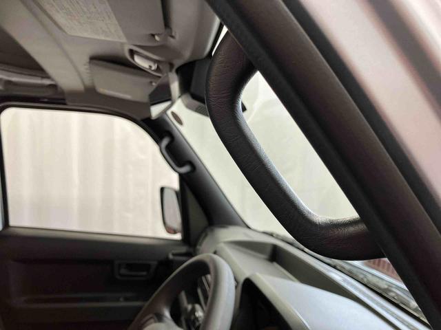 ハイゼットカーゴＤＸ届出済未使用車　元展示車　衝突安全ボディ　キーレスキー　両側スライドドア　アイドリングストップ　オートマチックハイビーム　オートライト　レーンアシスト　運転席エアバッグ　助手席エアバッグ　１オーナー（長崎県）の中古車