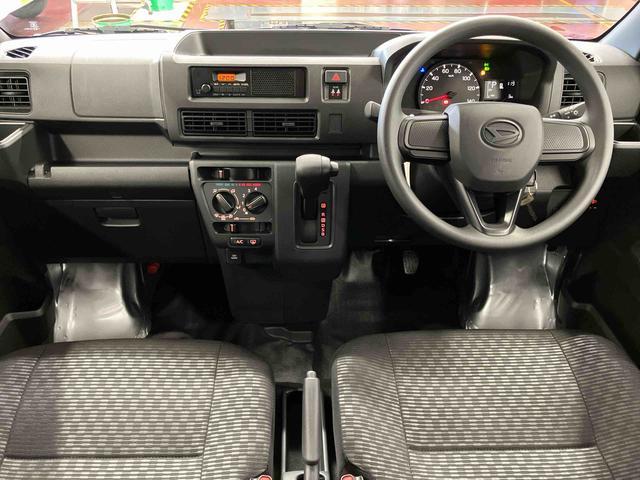 ハイゼットカーゴDX届出済未使用車 元展示車 衝突安全ボディ キーレスキー 両側スライドドア アイドリングストップ オートマチックハイビーム オートライト レーンアシスト 運転席エアバッグ 助手席エアバッグ 1オーナー(長崎県)の中古車