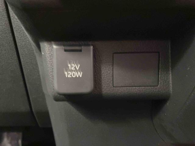 ハイゼットカーゴDX届出済未使用車 元展示車 衝突安全ボディ キーレスキー 両側スライドドア アイドリングストップ オートマチックハイビーム オートライト レーンアシスト 運転席エアバッグ 助手席エアバッグ 1オーナー(長崎県)の中古車