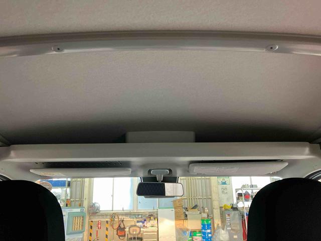 ハイゼットカーゴDX届出済未使用車 元展示車 衝突安全ボディ キーレスキー 両側スライドドア アイドリングストップ オートマチックハイビーム オートライト レーンアシスト 運転席エアバッグ 助手席エアバッグ 1オーナー(長崎県)の中古車