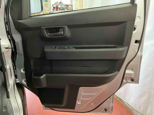 ハイゼットカーゴDX届出済未使用車 元展示車 衝突安全ボディ キーレスキー 両側スライドドア アイドリングストップ オートマチックハイビーム オートライト レーンアシスト 運転席エアバッグ 助手席エアバッグ 1オーナー(長崎県)の中古車