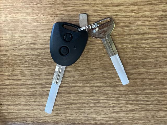 ミライースＬ　ＳＡIII１オーナー　衝突被害軽減システム　横滑防止　レーンキープアシスト　アイドリングストップ　キーレス　運転席エアバッグ　助手席エアバッグ　オートライト　オートマチックハイビーム　ＡＢＳ　衝突安全ボディ（長崎県）の中古車