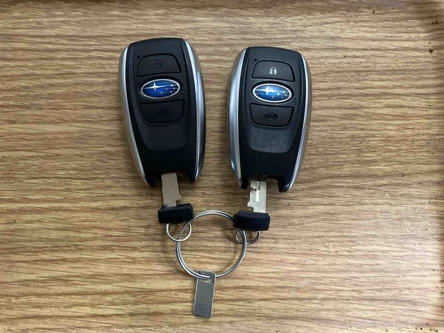 クロストレックリミテッド下取車　ディスプレイオーディオ　アダプティブクルーズコントロール　サイドエアバッグ　電動格納ミラー　オートライト　ＬＥＤヘッドランプ　ブルートゥース　ドラレコ　盗難防止　ＴＶ　衝突被害軽減システム（長崎県）の中古車