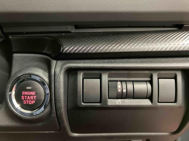 クロストレックリミテッド下取車　ディスプレイオーディオ　アダプティブクルーズコントロール　サイドエアバッグ　電動格納ミラー　オートライト　ＬＥＤヘッドランプ　ブルートゥース　ドラレコ　盗難防止　ＴＶ　衝突被害軽減システム（長崎県）の中古車