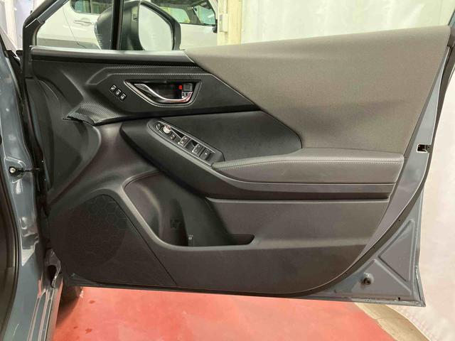 クロストレックリミテッド下取車　ディスプレイオーディオ　アダプティブクルーズコントロール　サイドエアバッグ　電動格納ミラー　オートライト　ＬＥＤヘッドランプ　ブルートゥース　ドラレコ　盗難防止　ＴＶ　衝突被害軽減システム（長崎県）の中古車