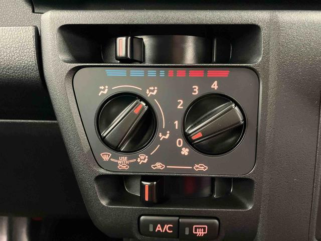 ハイゼットカーゴDX届出済未使用車 元展示車 衝突安全ボディ 禁煙 キーレス 両側スライドドア アイドリングストップ オートライト オートマチックハイビーム レーンアシスト ABS 運転席エアバッグ 助手席エアバッグ(長崎県)の中古車