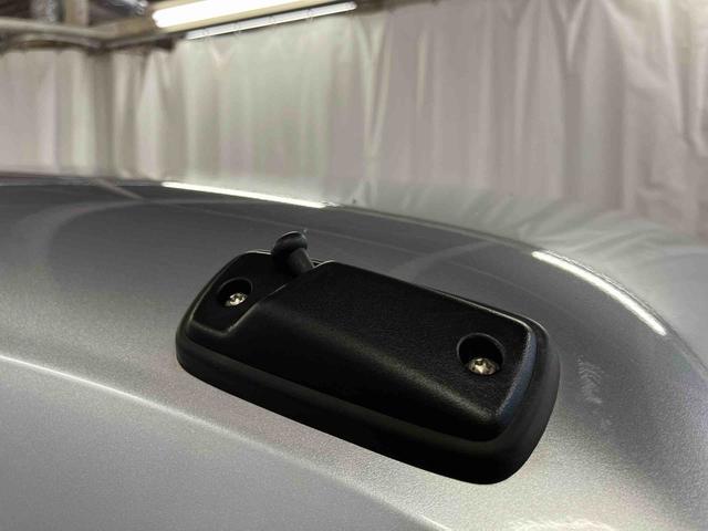 ハイゼットカーゴDX届出済未使用車 元展示車 衝突安全ボディ 禁煙 キーレス 両側スライドドア アイドリングストップ オートライト オートマチックハイビーム レーンアシスト ABS 運転席エアバッグ 助手席エアバッグ(長崎県)の中古車