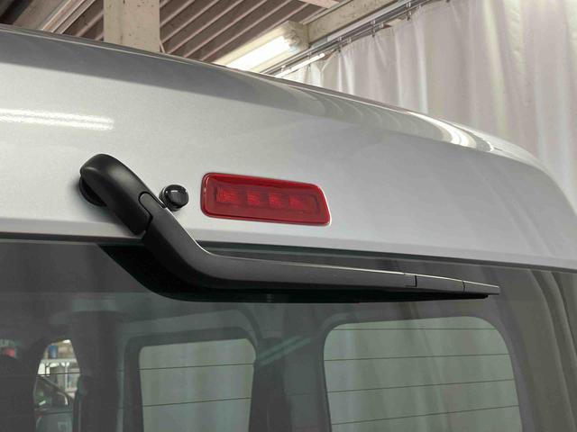 ハイゼットカーゴDX届出済未使用車 元展示車 衝突安全ボディ 禁煙 キーレス 両側スライドドア アイドリングストップ オートライト オートマチックハイビーム レーンアシスト ABS 運転席エアバッグ 助手席エアバッグ(長崎県)の中古車