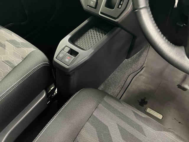 タフトＧ　クロムベンチャー１オーナー　衝突被害軽減システム　車線逸脱警報装置　シートヒーター　ガラスルーフ　アイドリングストップ　ＬＥＤヘッドランプ　オートライト　オートマチックハイビーム　スマートキー　プッシュスタート（長崎県）の中古車