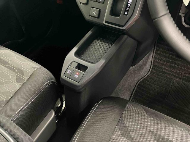 タフトＧ　クロムベンチャー下取車　ナビ　ブルートゥース　バックモニター　衝突被害軽減システム　アダプティブクルーズコントロール　シートヒーター　サンル−フ　ＬＥＤヘッドランプ　オートマチックハイビーム　衝突安全ボディ（長崎県）の中古車