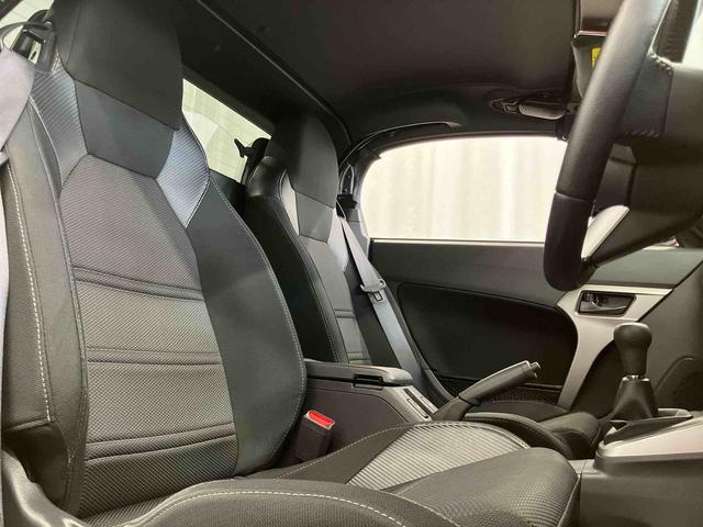 コペンローブ下取車　ターボ　ＤＶＤオーディオ　ブルートゥース　ドライブレコーダー　運転席エアバッグ　助手席エアバッグ　スマートキー　シートヒーター　ＡＢＳ　ＶＳＣ　衝突安全ボディ　ＬＥＤヘッドランプ（長崎県）の中古車