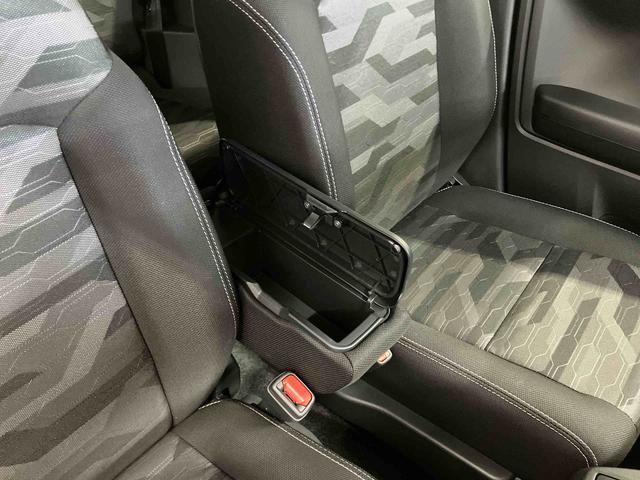 タフトＧ　ダーククロムベンチャー元展示車　届出済未使用車　ディスプレイオーディオ　ブルートゥース　衝突被害軽減システム　アダプティブクルーズコントロール　シートヒーター　ＬＥＤヘッドランプ　オートライト　オートマチックハイビーム（長崎県）の中古車