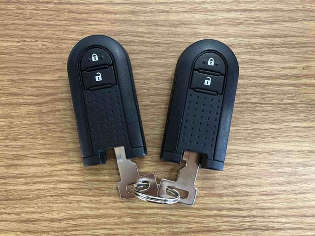 ミラトコットX SAIII下取車 ナビ バックカメラ ブルートゥース ドライブレコーダー 衝突被害軽減システム LEDヘッドランプ オートライト オートマチックハイビーム スマートキー 運転席エアバッグ 助手席エアバッグ(長崎県)の中古車