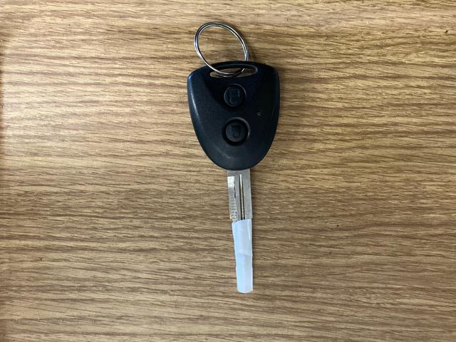 ハイゼットカーゴクルーズターボＳＡIII下取車　ナビ　ブルートゥース　衝突被害軽減システム　横滑防止　レーンキープアシスト　ＬＥＤヘッドランプ　オートライト　オートマチックハイビーム　アイドリングストップ　キーレス　ＡＢＳ（長崎県）の中古車