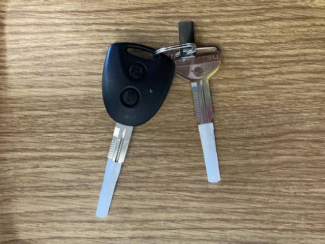 ミライースL下取車 アイドリングストップ 電動格納ドアミラー キーレス 衝突安全ボディ 横滑防止 運転席エアバッグ 助手席エアバッグ ETC ABS オートライト(長崎県)の中古車