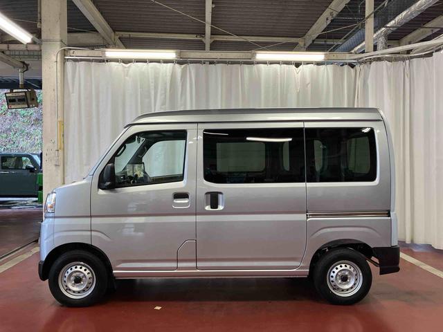 ハイゼットカーゴDX届出済未使用車 元展示車 禁煙 衝突被害軽減システム レーンキープアシスト 衝突安全ボディ キーレス 両側スライドドア ESC オートライト ABS 運転席エアバッグ 助手席エアバッグ(長崎県)の中古車