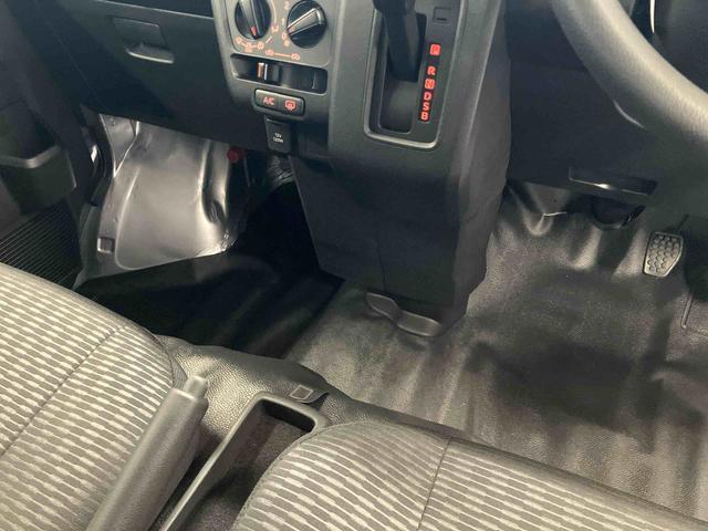 ハイゼットカーゴDX届出済未使用車 元展示車 禁煙 衝突被害軽減システム レーンキープアシスト 衝突安全ボディ キーレス 両側スライドドア ESC オートライト ABS 運転席エアバッグ 助手席エアバッグ(長崎県)の中古車