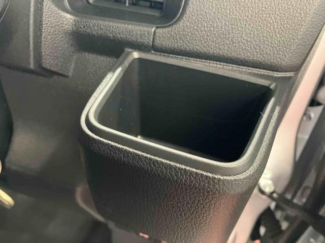 ハイゼットカーゴDX届出済未使用車 元展示車 禁煙 衝突被害軽減システム レーンキープアシスト 衝突安全ボディ キーレス 両側スライドドア ESC オートライト ABS 運転席エアバッグ 助手席エアバッグ(長崎県)の中古車