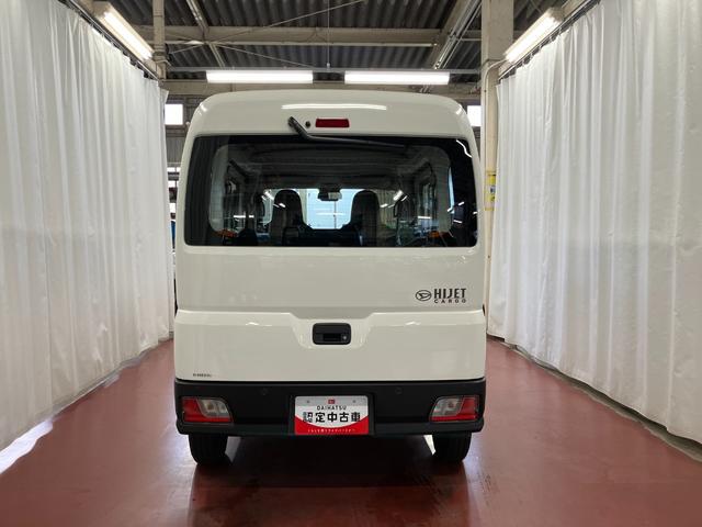 ハイゼットカーゴスペシャル届出済未使用車　元展示車　４ＷＤ　禁煙車　衝突被害軽減ブレーキ　レーンキープアシスト　ラジオ　アイドリングストップ　運転席エアバッグ　助手席エアバッグ（長崎県）の中古車