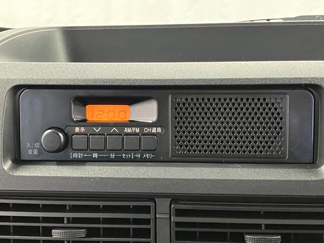 ハイゼットカーゴスペシャル届出済未使用車　元展示車　４ＷＤ　禁煙車　衝突被害軽減ブレーキ　レーンキープアシスト　ラジオ　アイドリングストップ　運転席エアバッグ　助手席エアバッグ（長崎県）の中古車