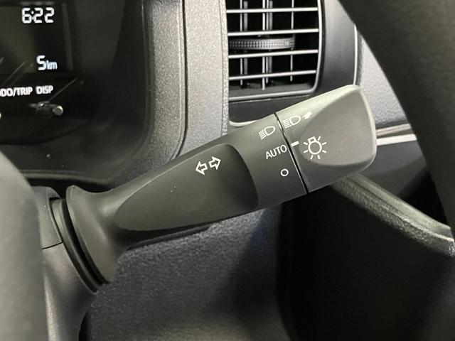 ハイゼットカーゴスペシャル届出済未使用車　元展示車　４ＷＤ　禁煙車　衝突被害軽減ブレーキ　レーンキープアシスト　ラジオ　アイドリングストップ　運転席エアバッグ　助手席エアバッグ（長崎県）の中古車