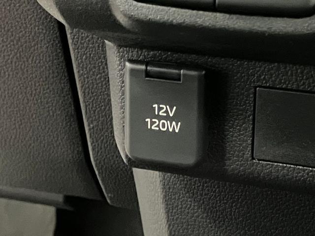 ハイゼットカーゴスペシャル届出済未使用車　元展示車　４ＷＤ　禁煙車　衝突被害軽減ブレーキ　レーンキープアシスト　ラジオ　アイドリングストップ　運転席エアバッグ　助手席エアバッグ（長崎県）の中古車