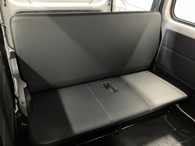 ハイゼットカーゴスペシャル届出済未使用車　元展示車　４ＷＤ　禁煙車　衝突被害軽減ブレーキ　レーンキープアシスト　ラジオ　アイドリングストップ　運転席エアバッグ　助手席エアバッグ（長崎県）の中古車