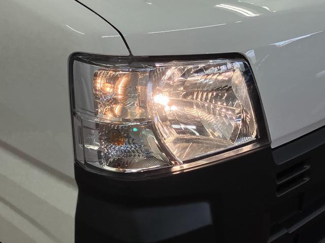 ハイゼットカーゴスペシャル届出済未使用車　元展示車　４ＷＤ　禁煙車　衝突被害軽減ブレーキ　レーンキープアシスト　ラジオ　アイドリングストップ　運転席エアバッグ　助手席エアバッグ（長崎県）の中古車