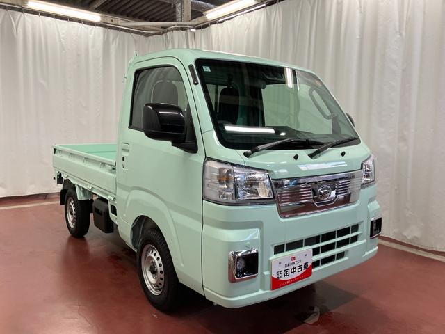 ハイゼットトラックＥＸＴ届出済未使用車　元展示車　２ＷＤ　ＣＶＴ車　禁煙車　衝突被害軽減システム　レーンキープアシスト　オートマチックハイビーム　運転席エアバッグ　プッシュスタート　スマートキー　電動格納ドアミラー（長崎県）の中古車