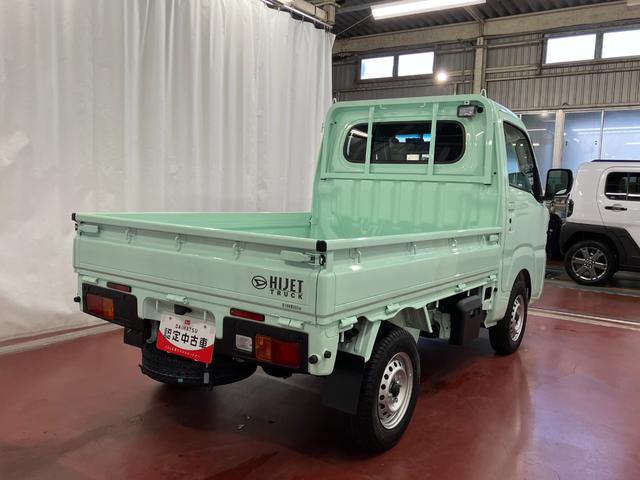 ハイゼットトラックＥＸＴ届出済未使用車　元展示車　２ＷＤ　ＣＶＴ車　禁煙車　衝突被害軽減システム　レーンキープアシスト　オートマチックハイビーム　運転席エアバッグ　プッシュスタート　スマートキー　電動格納ドアミラー（長崎県）の中古車