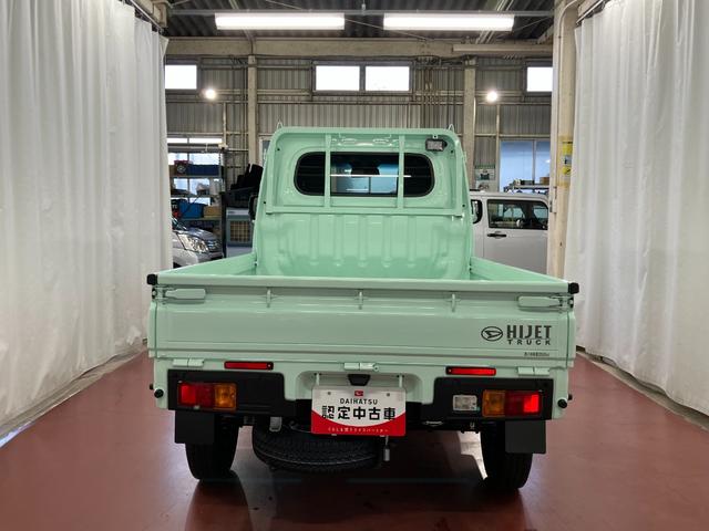 ハイゼットトラックＥＸＴ届出済未使用車　元展示車　２ＷＤ　ＣＶＴ車　禁煙車　衝突被害軽減システム　レーンキープアシスト　オートマチックハイビーム　運転席エアバッグ　プッシュスタート　スマートキー　電動格納ドアミラー（長崎県）の中古車