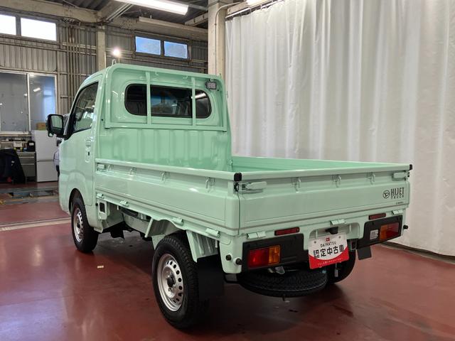 ハイゼットトラックＥＸＴ届出済未使用車　元展示車　２ＷＤ　ＣＶＴ車　禁煙車　衝突被害軽減システム　レーンキープアシスト　オートマチックハイビーム　運転席エアバッグ　プッシュスタート　スマートキー　電動格納ドアミラー（長崎県）の中古車