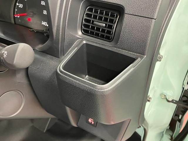 ハイゼットトラックＥＸＴ届出済未使用車　元展示車　２ＷＤ　ＣＶＴ車　禁煙車　衝突被害軽減システム　レーンキープアシスト　オートマチックハイビーム　運転席エアバッグ　プッシュスタート　スマートキー　電動格納ドアミラー（長崎県）の中古車