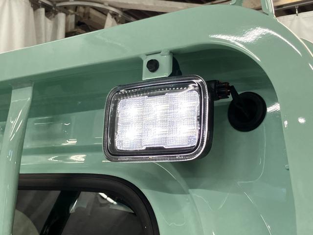 ハイゼットトラックＥＸＴ届出済未使用車　元展示車　２ＷＤ　ＣＶＴ車　禁煙車　衝突被害軽減システム　レーンキープアシスト　オートマチックハイビーム　運転席エアバッグ　プッシュスタート　スマートキー　電動格納ドアミラー（長崎県）の中古車