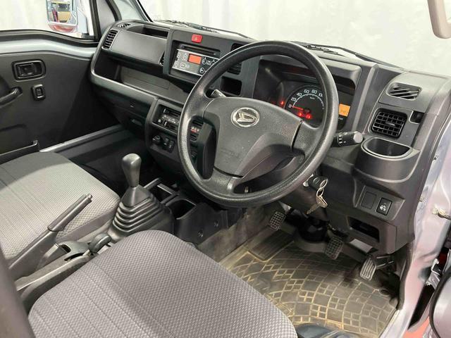 ハイゼットトラックＥＸＴ下取車　修復歴有　４ＷＤ　マニュアル車　荷台ラバーマット　ＣＤ　ラジオ　ＡＵＸ　ＬＥＤヘッドライト　パワーウインドウ　フォグランプ　キーレス（長崎県）の中古車