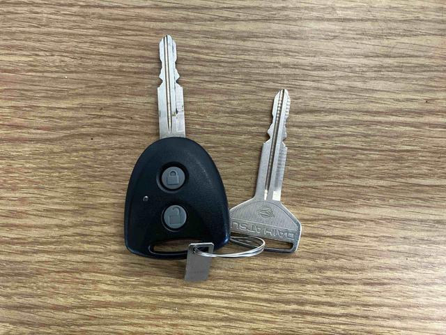 ハイゼットトラックＥＸＴ下取車　修復歴有　４ＷＤ　マニュアル車　荷台ラバーマット　ＣＤ　ラジオ　ＡＵＸ　ＬＥＤヘッドライト　パワーウインドウ　フォグランプ　キーレス（長崎県）の中古車