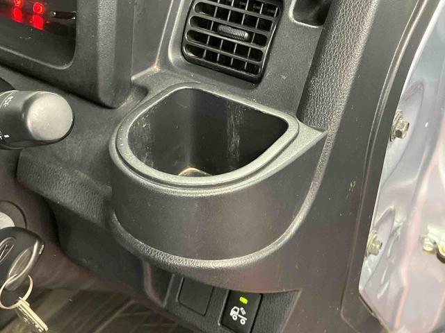 ハイゼットトラックＥＸＴ下取車　修復歴有　４ＷＤ　マニュアル車　荷台ラバーマット　ＣＤ　ラジオ　ＡＵＸ　ＬＥＤヘッドライト　パワーウインドウ　フォグランプ　キーレス（長崎県）の中古車