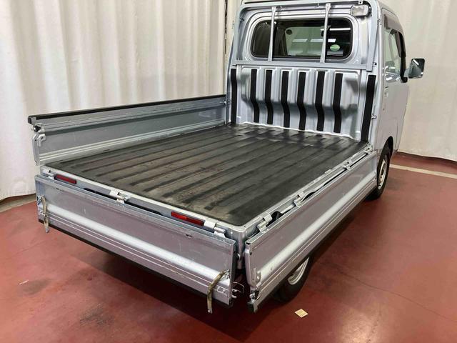 ハイゼットトラックＥＸＴ下取車　修復歴有　４ＷＤ　マニュアル車　荷台ラバーマット　ＣＤ　ラジオ　ＡＵＸ　ＬＥＤヘッドライト　パワーウインドウ　フォグランプ　キーレス（長崎県）の中古車