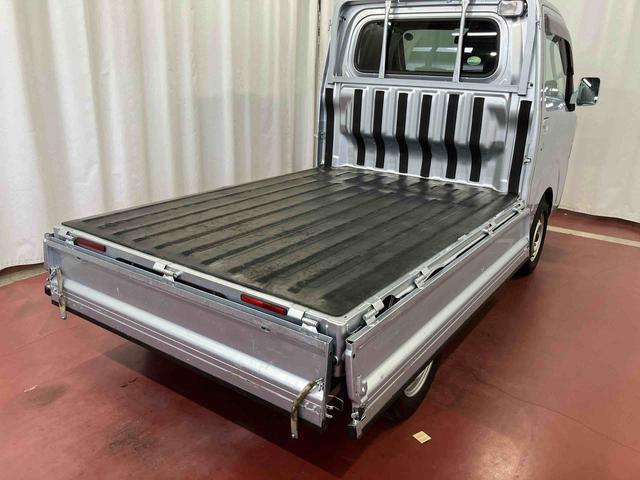 ハイゼットトラックＥＸＴ下取車　修復歴有　４ＷＤ　マニュアル車　荷台ラバーマット　ＣＤ　ラジオ　ＡＵＸ　ＬＥＤヘッドライト　パワーウインドウ　フォグランプ　キーレス（長崎県）の中古車