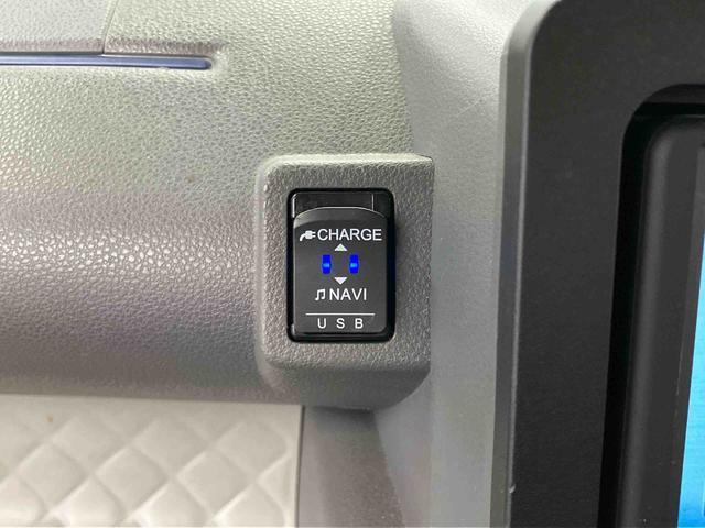 タントウェルカムシートリフトＸ下取車　昇降シート　シートヒーター　衝突被害軽減システム　レーンキープアシスト　片側電動スライドドア　ＤＶＤ　ＣＤ　ＵＳＢ接続端子　ＬＥＤヘッドライト　オートライト　オートマチックハイビーム（長崎県）の中古車