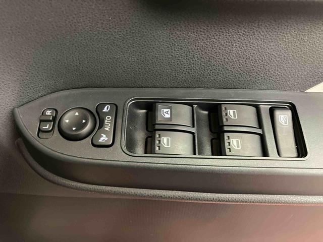 タントＸ元試乗車　衝突被害軽減システム　車線逸脱警報　アイドリングストップ　電動格納ミラー　スマートキー　ＬＥＤヘッドランプ　オートライト　オートマチックハイビーム　シートヒーター　アイドリングストップ（長崎県）の中古車