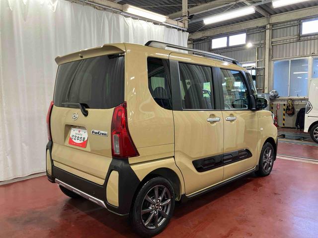 タントファンクロス元展示車　届出済未使用車　禁煙　衝突被害軽減システム　レーンキープアシスト　両側電動スライドドア　シートヒーター　ＬＥＤヘッドランプ　オートライト　オートマチックハイビーム　スマートキー　ベンチシート（長崎県）の中古車