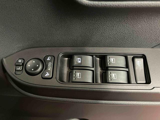 タントファンクロス元展示車　届出済未使用車　禁煙　衝突被害軽減システム　レーンキープアシスト　両側電動スライドドア　シートヒーター　ＬＥＤヘッドランプ　オートライト　オートマチックハイビーム　スマートキー　ベンチシート（長崎県）の中古車