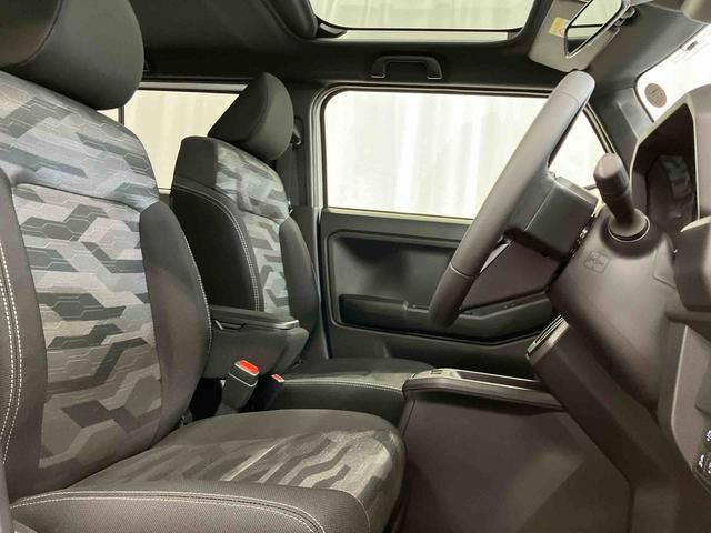 タフトＧ　ダーククロムベンチャー元展示車　届出済未使用車　衝突被害軽減システム　レーンキープアシスト　アダプティブクルーズコントロール　シートヒーター　サンルーフ　ＬＥＤヘッドランプ　オートマチックハイビーム　衝突安全ボディ（長崎県）の中古車