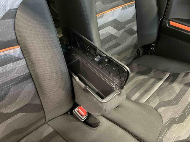 タントファンクロス１オーナー　ディスプレイオーディオ　ブルートゥース　ＥＴＣ　バックモニター　衝突被害軽減システム　レーンキープアシスト　両側電動スライドドア　シートヒーター　ＬＥＤヘッドランプ　スマートキー（長崎県）の中古車